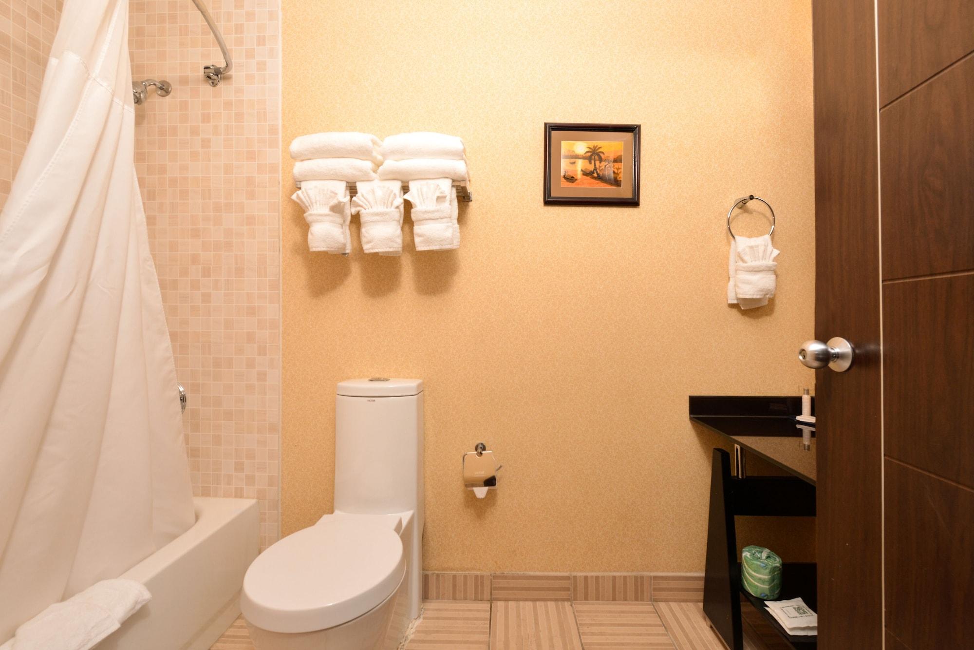 Baltimore Plaza Hotel Extérieur photo