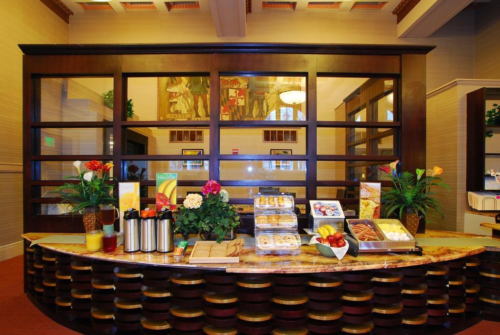 Baltimore Plaza Hotel Extérieur photo
