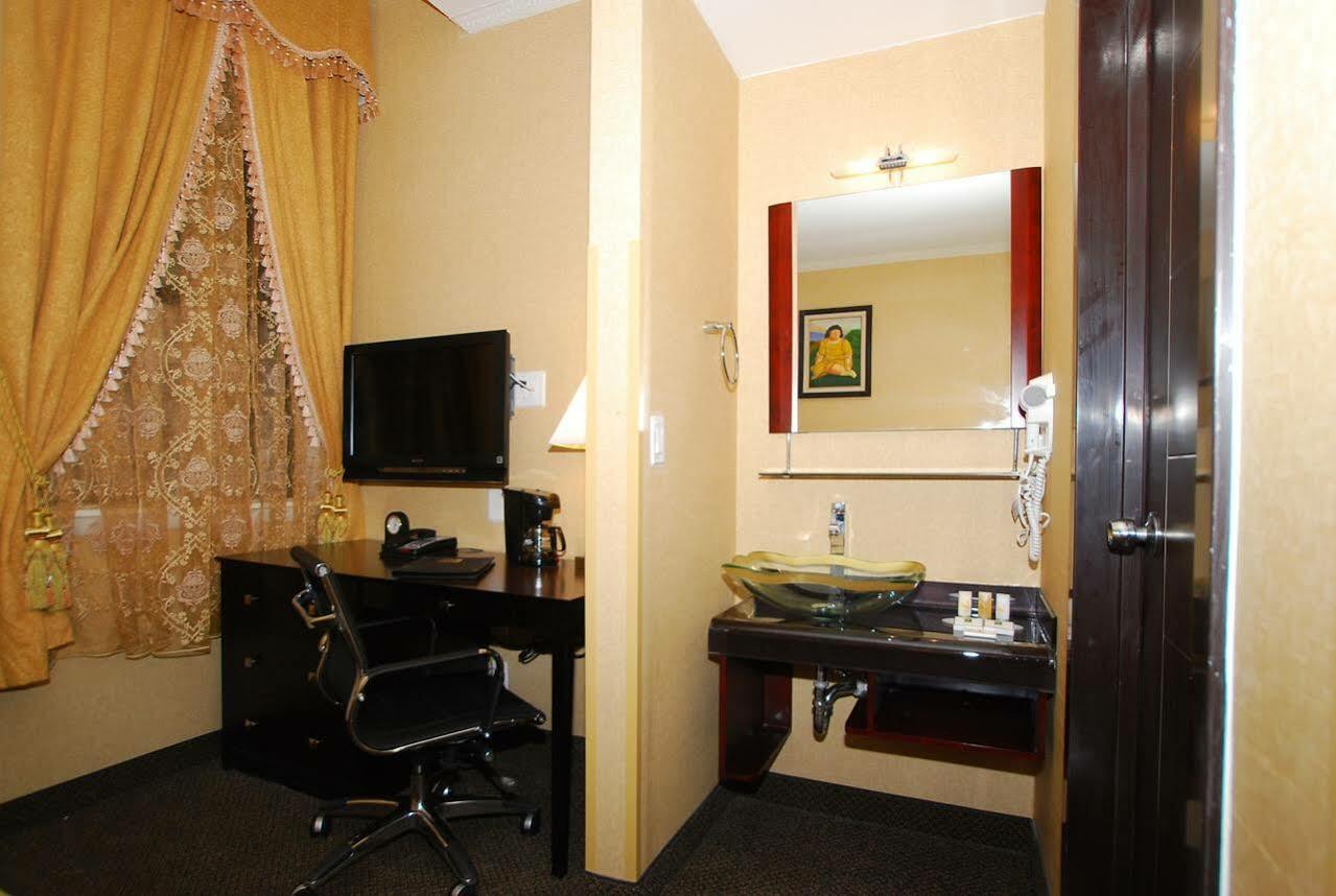 Baltimore Plaza Hotel Extérieur photo